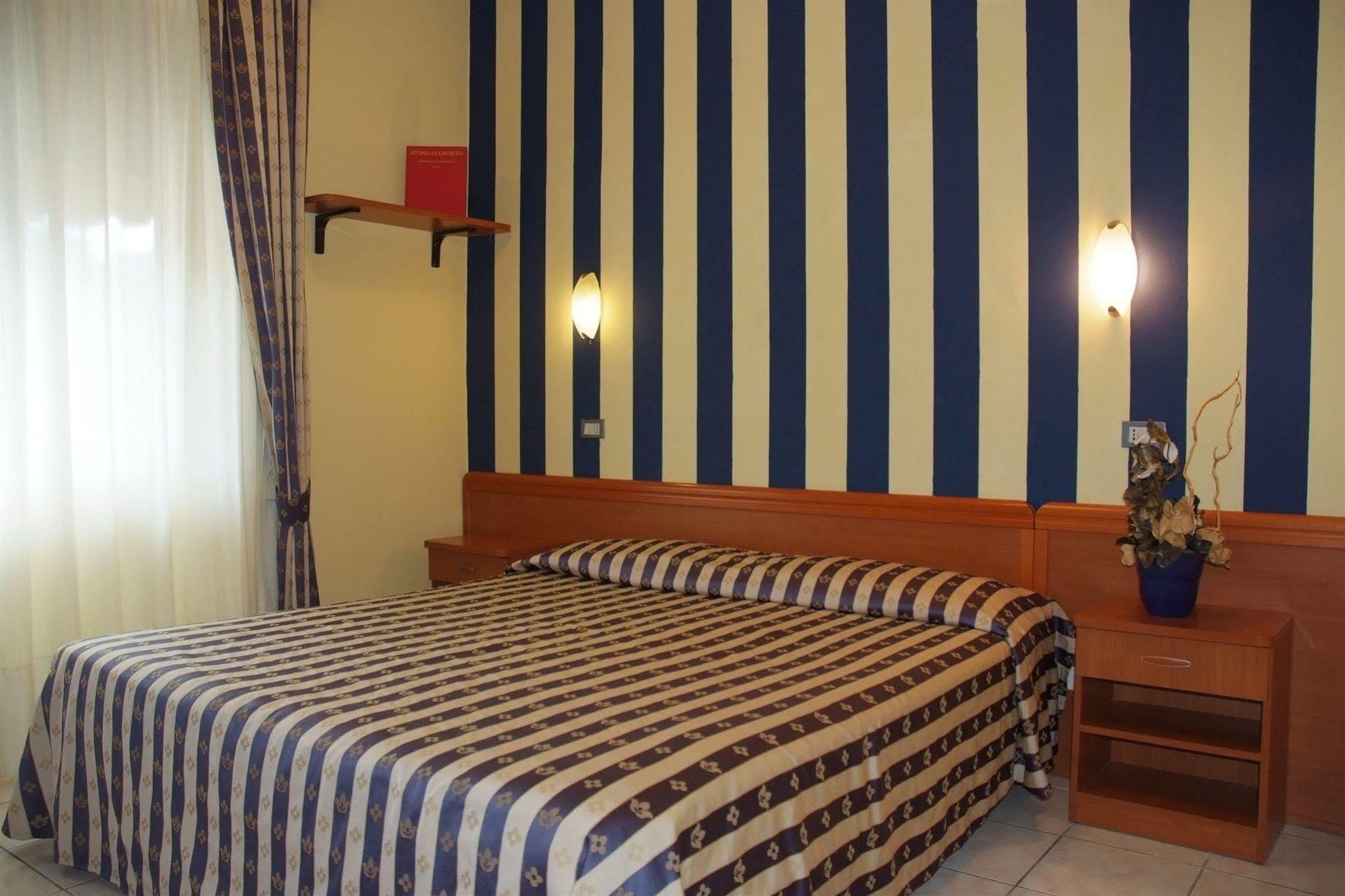 Hotel Ristorante Umbria أورفييتو المظهر الخارجي الصورة