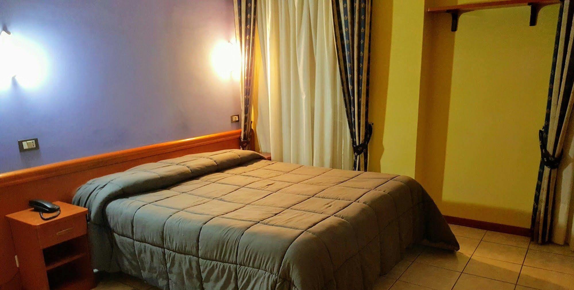 Hotel Ristorante Umbria أورفييتو المظهر الخارجي الصورة